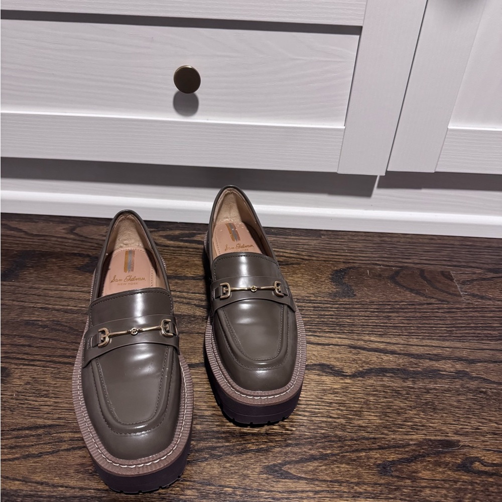 Women's greenish/brownLoafers - Picture 3 of 3